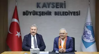 Kayseri Kadın Basketbol Takımı'ndan Başkan Büyükkılıç'a Nezaket Ziyareti