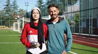 Ispartalı Milli Sporcu Ayşenur Nazlı Korkmaz, Dünya Gençler Şampiyonası'na Hazırlanıyor