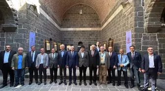 Albayrak Grubu'ndan Diyarbakır'da Selam Ayetleri Hat Eserleri Sergisi