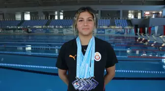 Genç Yüzücüler Uluslararası Şampiyonalar İçin Hazırlanıyor