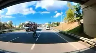 Bursa'da Bisikletli Vatandaşın Tehlikeli Yolculuğu