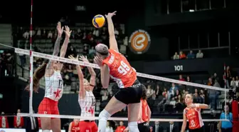 Eczacıbaşı Dynavit, Yeni Evinde İlk Maçını Kazandı