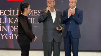 Yılın Başarılı Gazetecileri Ödülleri Ümit Özdal Anısına Verildi