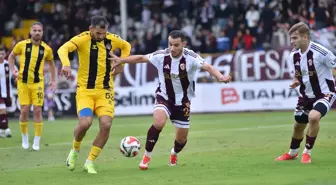 İnegölspor, Beykoz Anadolu Spor'u 3-1 Yenerek Galibiyete Uzandı