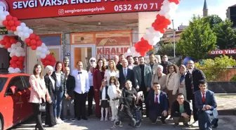 Karamürsel'de 'Sevgi Varsa Engel Yok Derneği' Açıldı