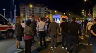 Gazipaşa'da Otomobil ve Pikap Çarpıştı: 2 Yaralı