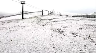 Samsun'un Akdağında Mevsimin İlk Karı Düştü