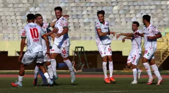 Karşıyaka, İzmir Çoruhlu FK'yı 4-0 Mağlup Etti