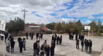 Aydıntepe'deki Okullarda Afet Tatbikatı Gerçekleştirildi