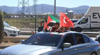 Balkan şampiyonu milli güreşçi İbrahim Bera Kıvrak, Kahramanmaraş'ta davul zurnayla karşılandı