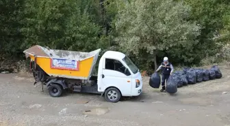 Gençler Destumi Deresi'nde Temizlik Yaptı