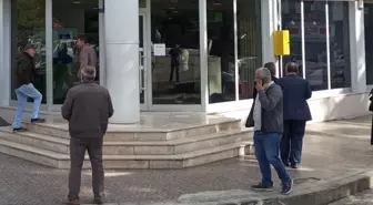 Kurusıkı Tabancayla Banka Soyan Esnaf Yakalandı