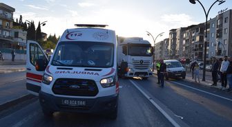 Turgutlu'da Kamyonun Çarptığı Genç Ağır Yaralandı