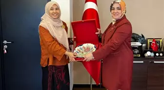 AK Parti Kadın Kolları Başkanı Ercan, Malezya'da Kadın Güçlendirme Çalışmalarını İnceledi