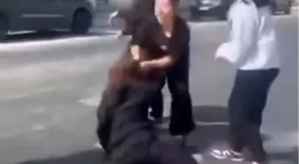 Çanakkale'de Lise Öğrencileri Arasında Kavga Kamerada