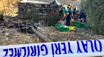 Erdemli'de Tarım İşçilerini Taşıyan Minibüsün Kazasında Sürücü Tutuklandı