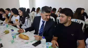 Mersin'de Öğrencilere Moral Etkinliği: Döner İkramı