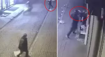 Motosiklet sürücüsü, sokakta hız yaptığı için süpürgeyle vuran yaşlı adamı dövdü