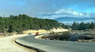 Kütahya'da Tavşanlı-Domaniç Devlet Yolu Çalışmaları Hızla Devam Ediyor