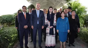 TBMM Başkanı Numan Kurtulmuş, Pakistan'da Pencap Eyaleti Başbakanı ile Görüştü