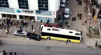 İETT Otobüsü Motosiklet Sürücüsüyle Tartışma Sonucu Durağa Daldı: 1 Ölü, 4 Yaralı