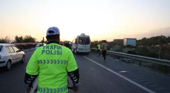 Kamyonun Çarptığı Minibüste 1 Kişi Hayatını Kaybetti