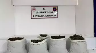 Diyarbakır'da Uyuşturucu Operasyonları: 51 Kilo Skunk ve 42 Kilo Esrar Ele Geçirildi
