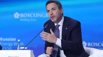 Enerji Bakanı Bayraktar, Moskova'da Rusya Enerji Haftası'na Katıldı