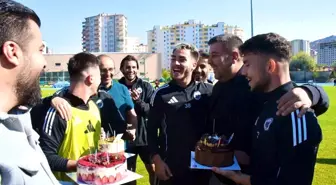Erciyes 38 Futbol Kulübü'nde Sürpriz Doğum Günü Kutlaması