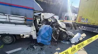Giresun'da Kamyonet Tıra Çarptı: 1 Ölü, 1 Yaralı