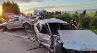 Giresun'da Otomobil ile Kamyonet Çarpıştı: 6 Yaralı