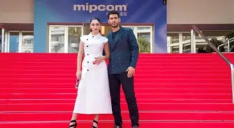 Güller ve Günahlar'ın Cannes'daki Uluslararası Prömiyeri Görkemle Gerçekleşti