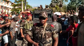 Madagaskar'da Ordu İktidarı Ele Geçirdi
