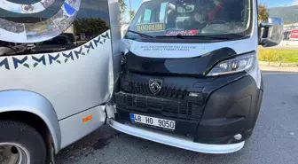 Muğla'da Zincirleme Trafik Kazası: Maddi Hasar Var