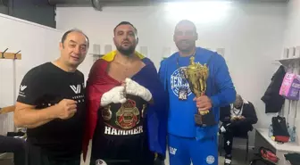 EC BOXİNG'in Boksörleri Romanya'da Nakavtla Galip Geldi