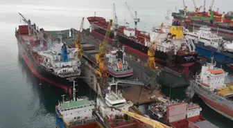 Tuzla'da Tersanede Patlama: 1 İşçi Hayatını Kaybetti, 3 Yaralı