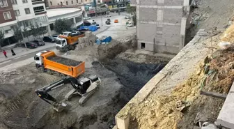 Mamak'ta İnşaatta Toprak Kayması: 17 Katlı Bina Tahliye Edildi