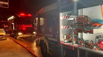 Ankara'da Oto Tamir Dükkanında Yangın Paniği