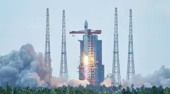 Çin, 12'nci Grup Yörünge Uydularını Uzaya Gönderdi