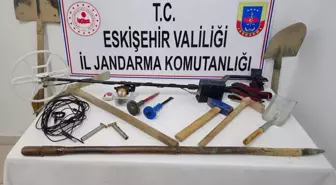 Sivrihisar'da Kaçak Kazı Yapan Üç Şahıs Tutuklandı