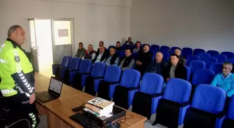 Giresun'da Okul Servisi Şoförlerine Güvenli Sürüş Semineri