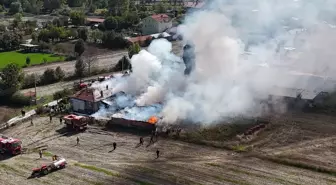 Kütahya'da Yangın: Ev ve Araçlar Zarar Gördü