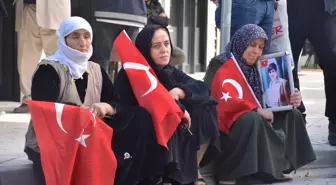 Van'da Kaçırılan Çocuklar İçin Ailelerin Eylemi Devam Ediyor