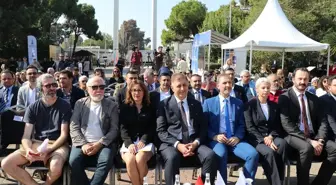6. İzmir Kitap Fuarı Kapılarını Açtı
