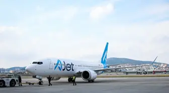 AJet, Yeni Uçağını İstanbul'a İndirdi