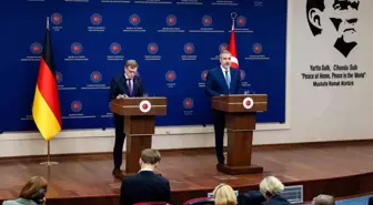 Bakan Fidan: 'Türkiye gibi bir güç, Avrupa gibi bir güçle birleştiği zaman bizim birliğimizden bir süper gücün ortaya çıkması mümkün'