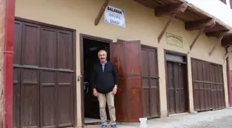 90 Yıllık Konağı Okuma Salonuna Çevirerek Dedelerini Yaşatıyorlar