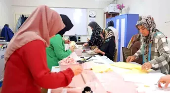 Elazığ'da Kadınlar Giyim Kurslarına Yoğun İlgi Gösteriyor