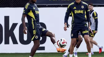Fenerbahçe, Fatih Karagümrük Maçı Hazırlıklarını Sürdürüyor