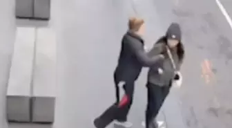 Genç kadın, işe giderken tanımadığı kişi tarafından bıçaklandı
